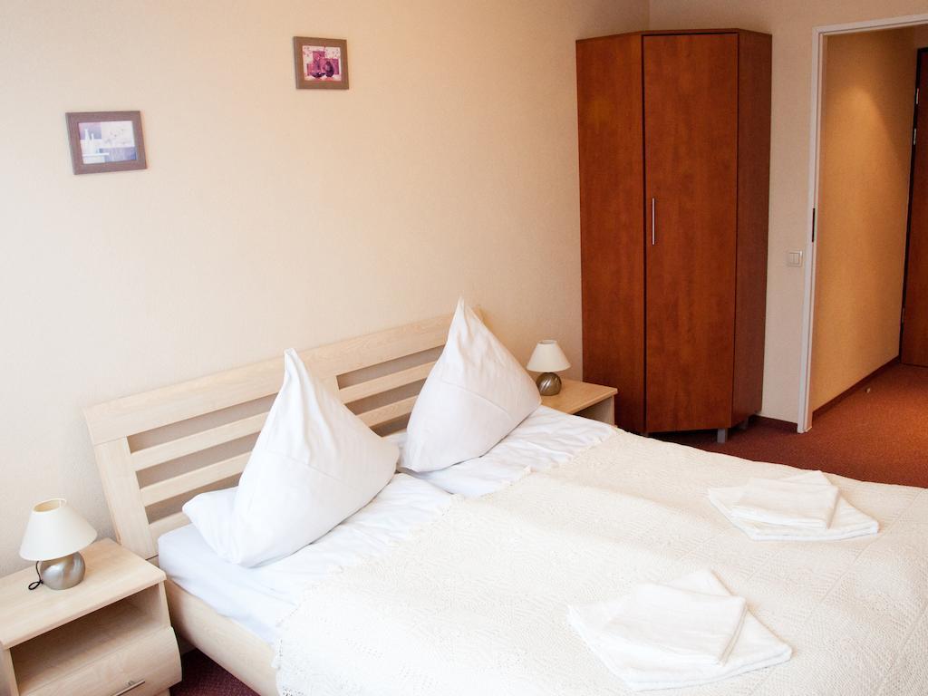 Hotel Zagiel Niewiesze Habitación foto