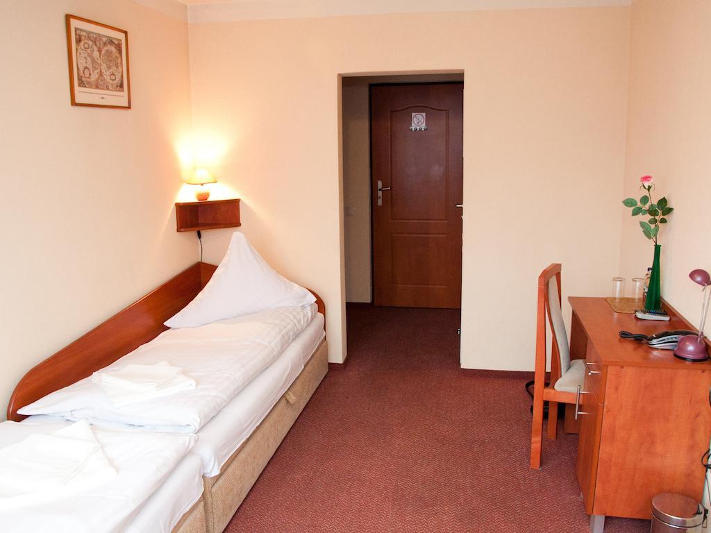 Hotel Zagiel Niewiesze Habitación foto
